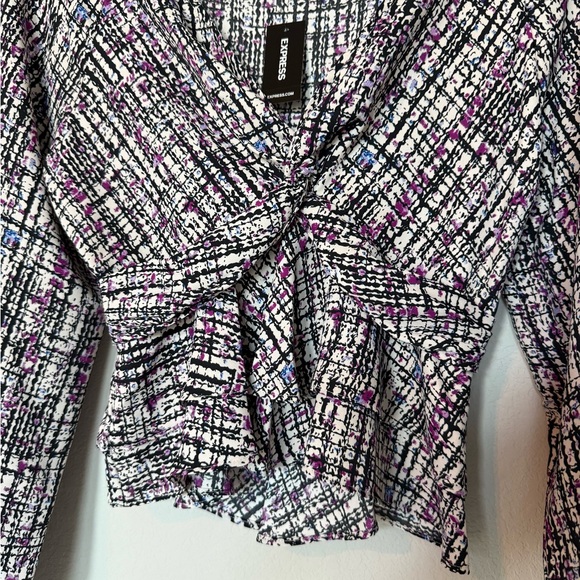 NWT Express Patterned Blouse - Picture 3 of 10